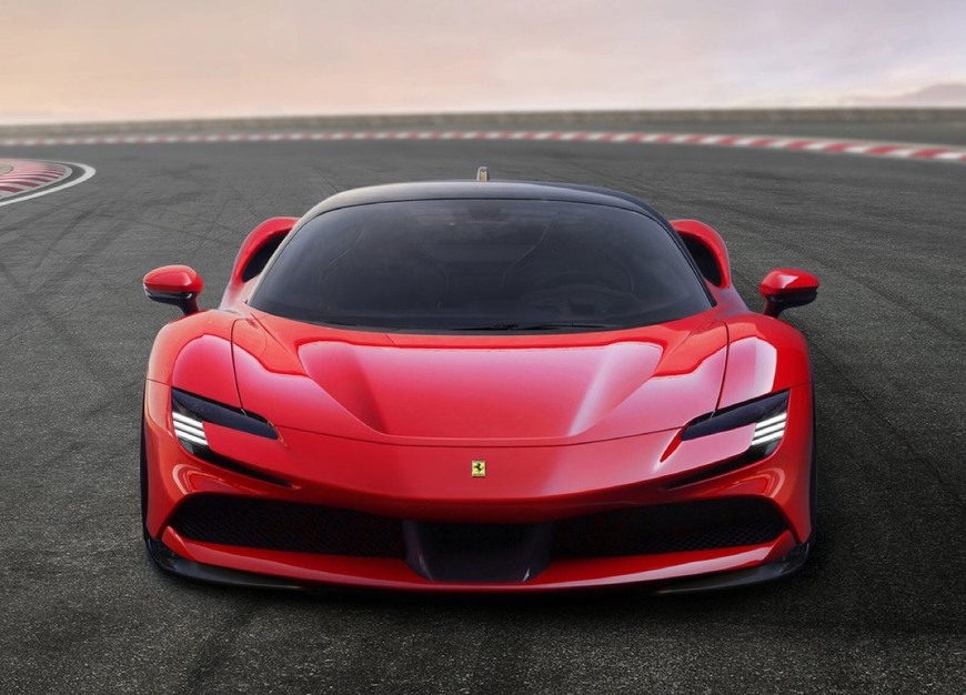 Moda Ferrari F8 Tributo