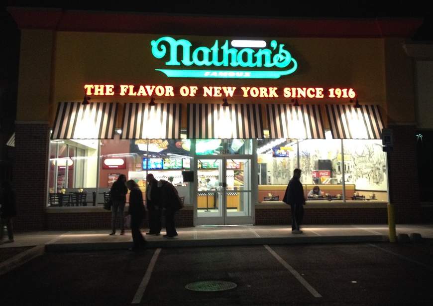 Restaurants Nathan's Famous