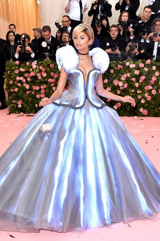 Fashion Zandaya(Kendall Jenner) - vestido mágico no MET Gala 2019