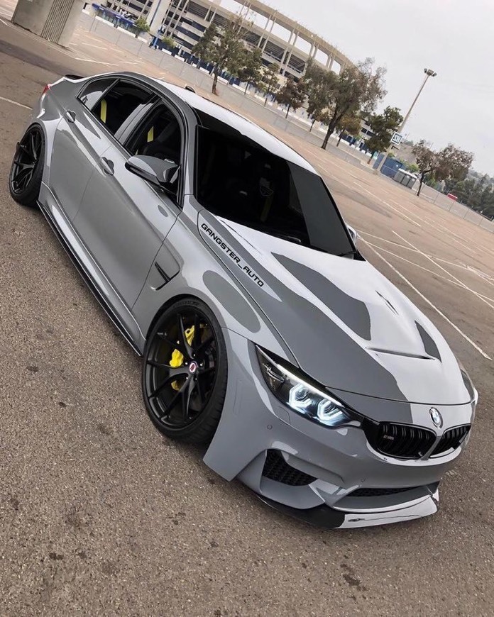 Social BMW M3