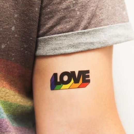 love is love 🌈