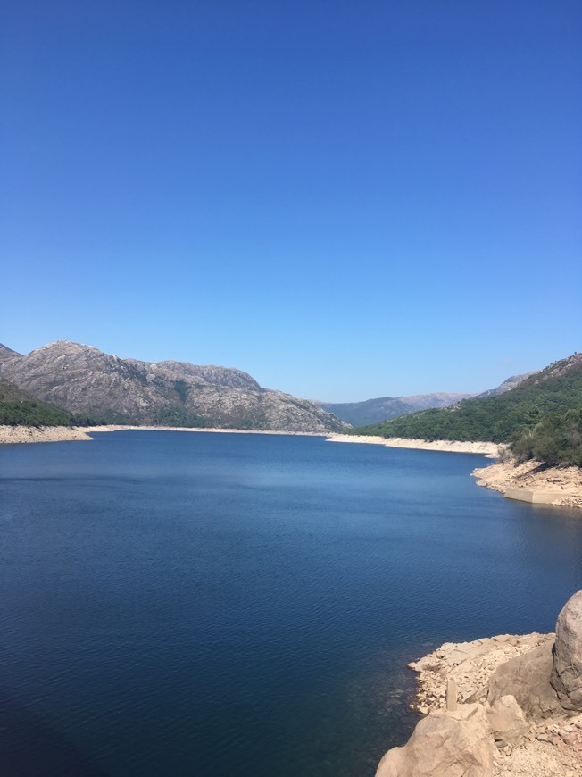 Lugar Barragem de Vilarinho das Furnas