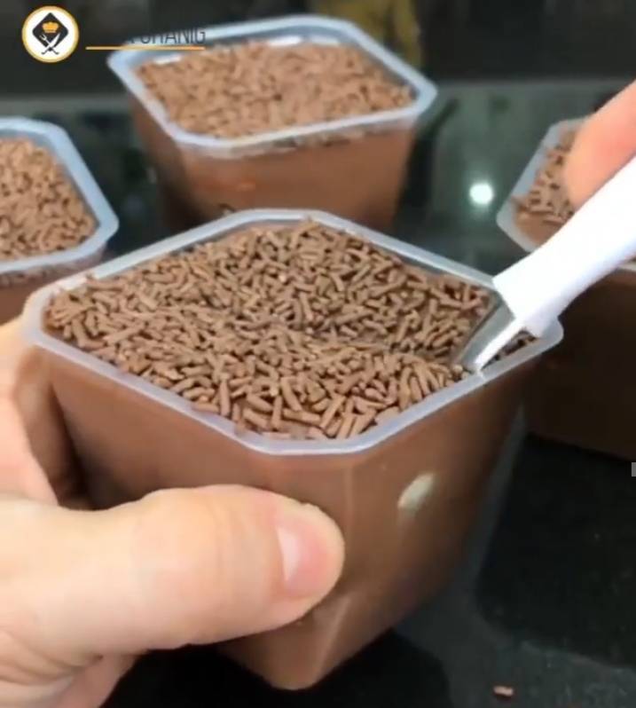 Moda Pavê de brigadeiro no potinho