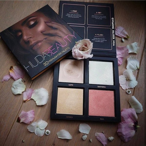 Product Paleta Iluminadora Huda Beauty