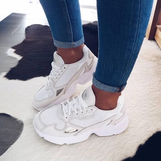 Social Adidas Falcon W, Zapatillas de Gimnasia para Mujer, Multicolor