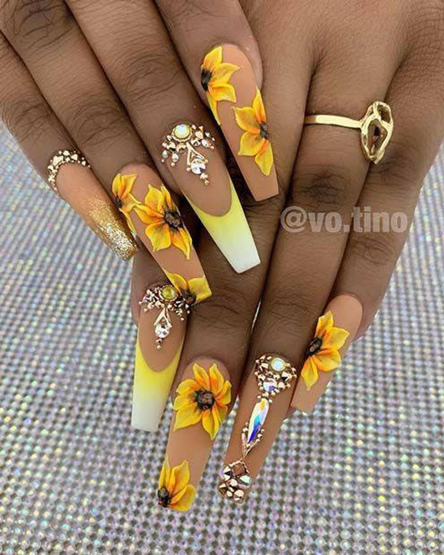 Moda Unhas de girassol 