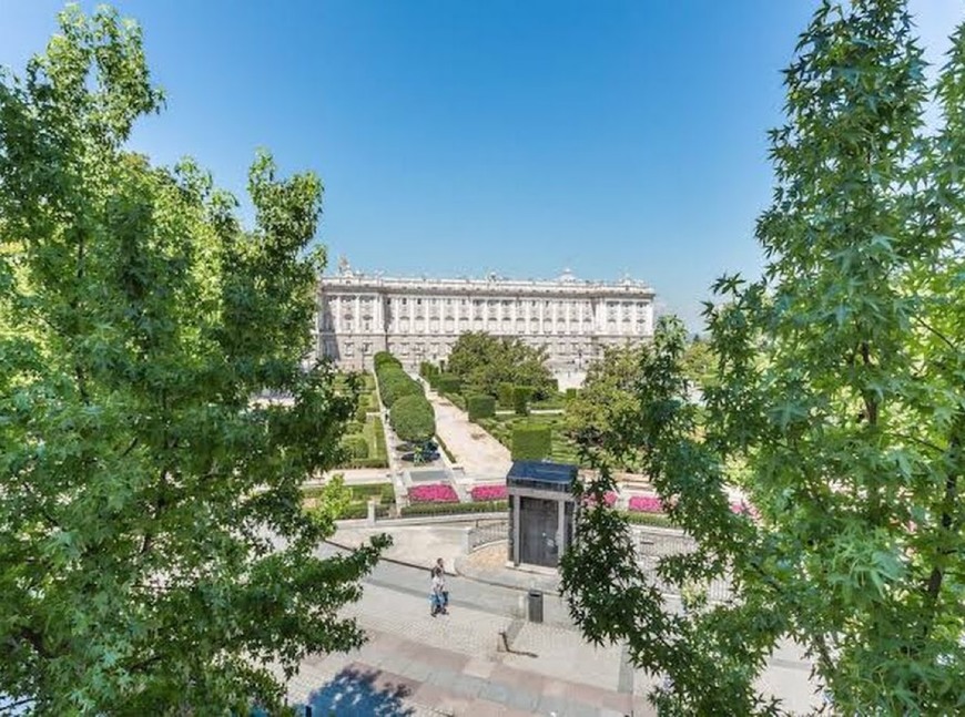 Place Palacio Real de Madrid