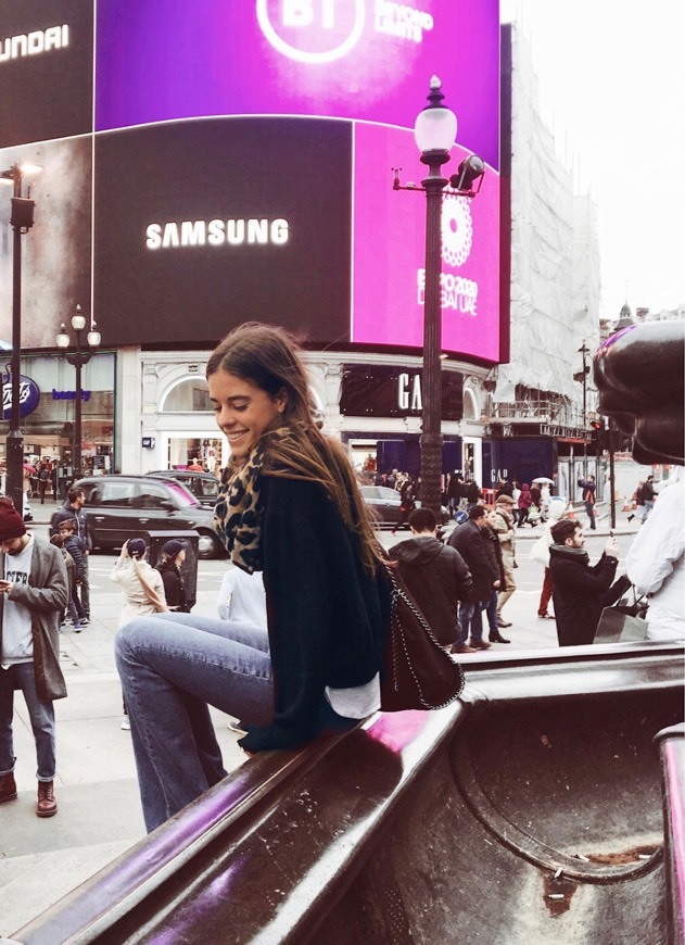 Lugar Piccadilly Circus