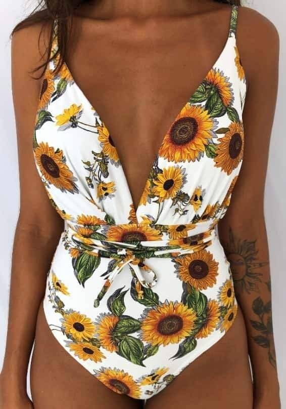 Product floral swimsuit 