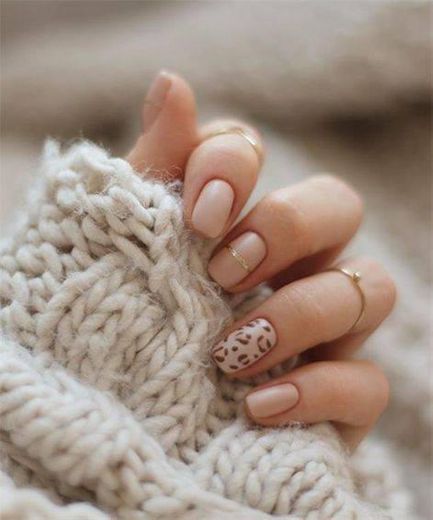 natural cheetah nails