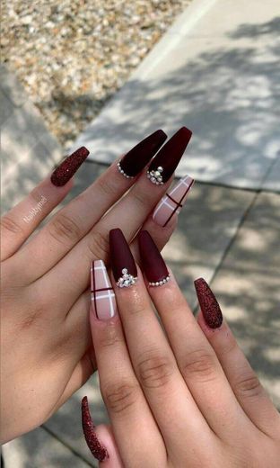 bordeaux nails