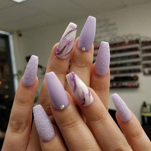 lilac nails