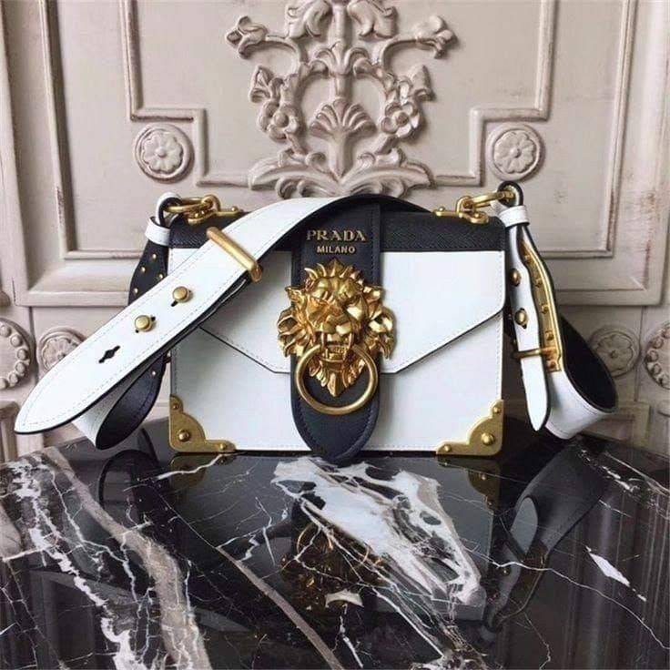 Social Prada Milano 