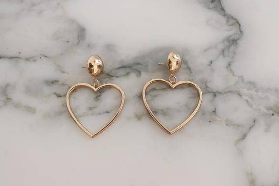 Social heart earrings 