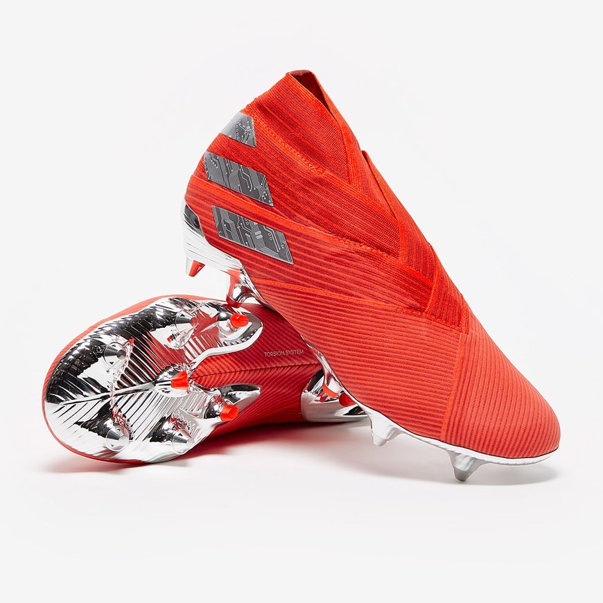 Social Adidas Nemeziz