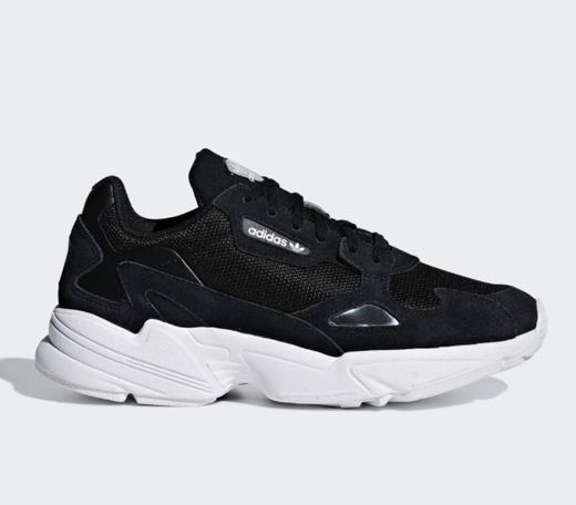 Adidas falcon pretas 