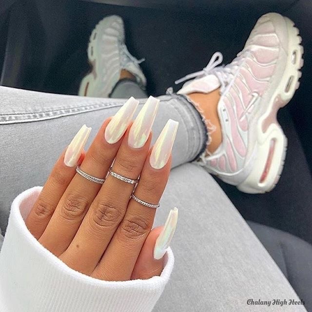 Fashion Unhas branco espelhado