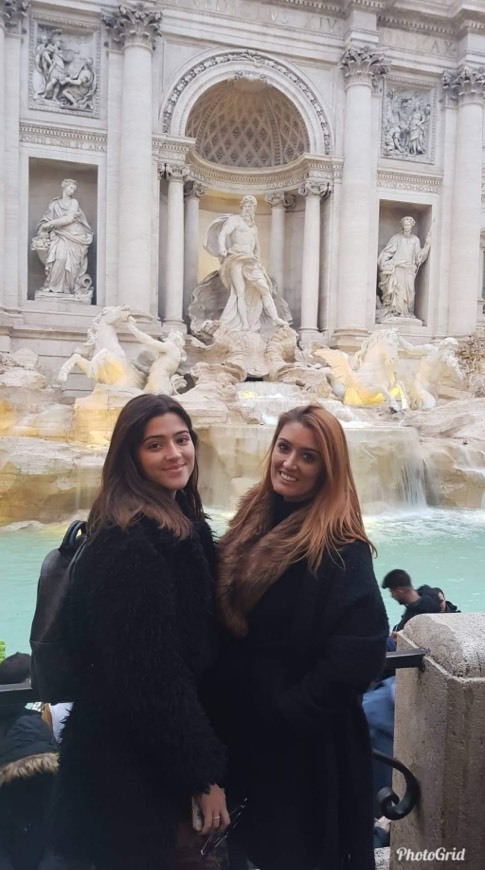 Place Fontana di Trevi