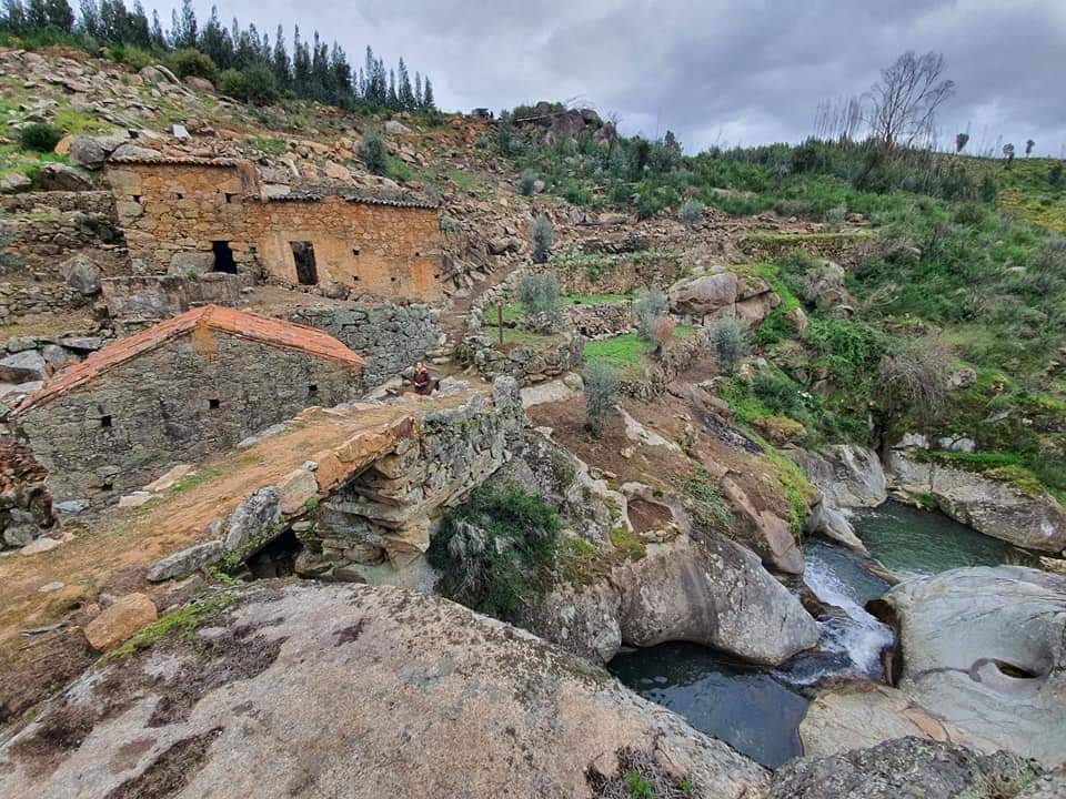 Lugar Poço das Talhas - Queixoperra