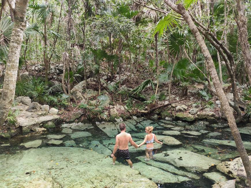 Place Cenote Azul