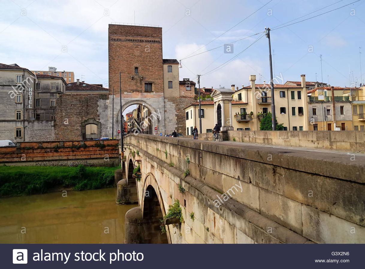 Places Ponte Molino