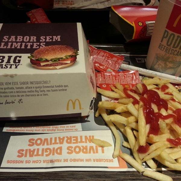 Restaurants McDonald's - Carregado