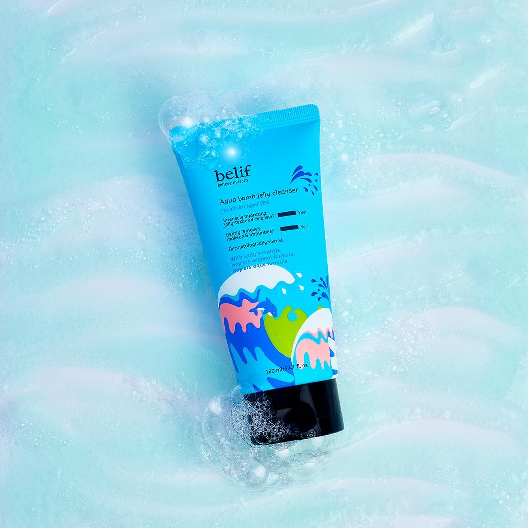 Moda 
Aqua bomb jelly cleanser - BELIF 