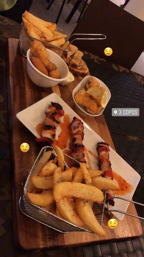 Restaurantes 3 Copos - Tapas e Vinhos