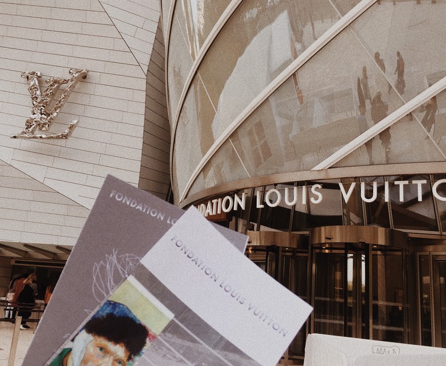 Place Fondation Louis Vuitton