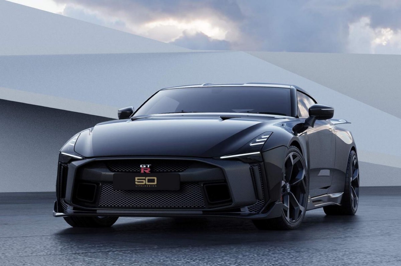 Social GT-R50