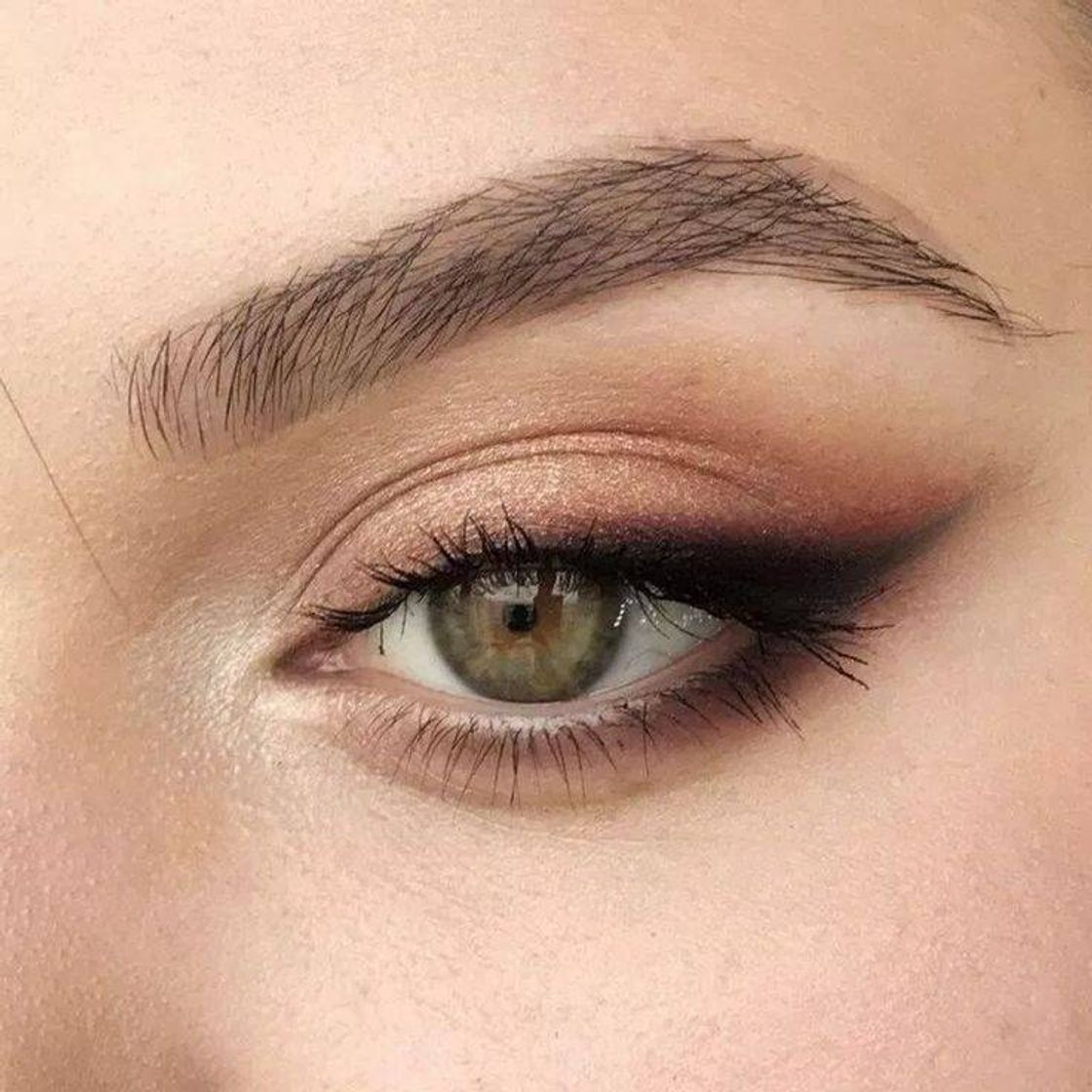 Fashion Smokey eyeliner