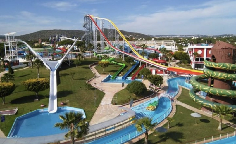 Lugar Aquashow Park - Water Park