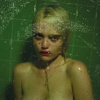 Moda Night time, my time - Sky Ferreira 