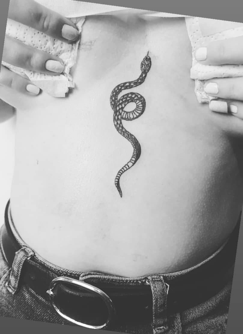 Moda Tattoo snake 