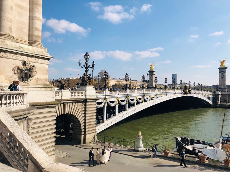 Place Pont Alexandre III