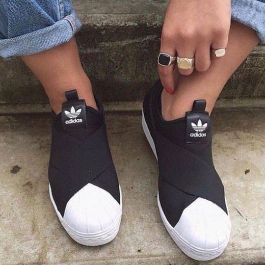 tênis slip on superstar Adidas