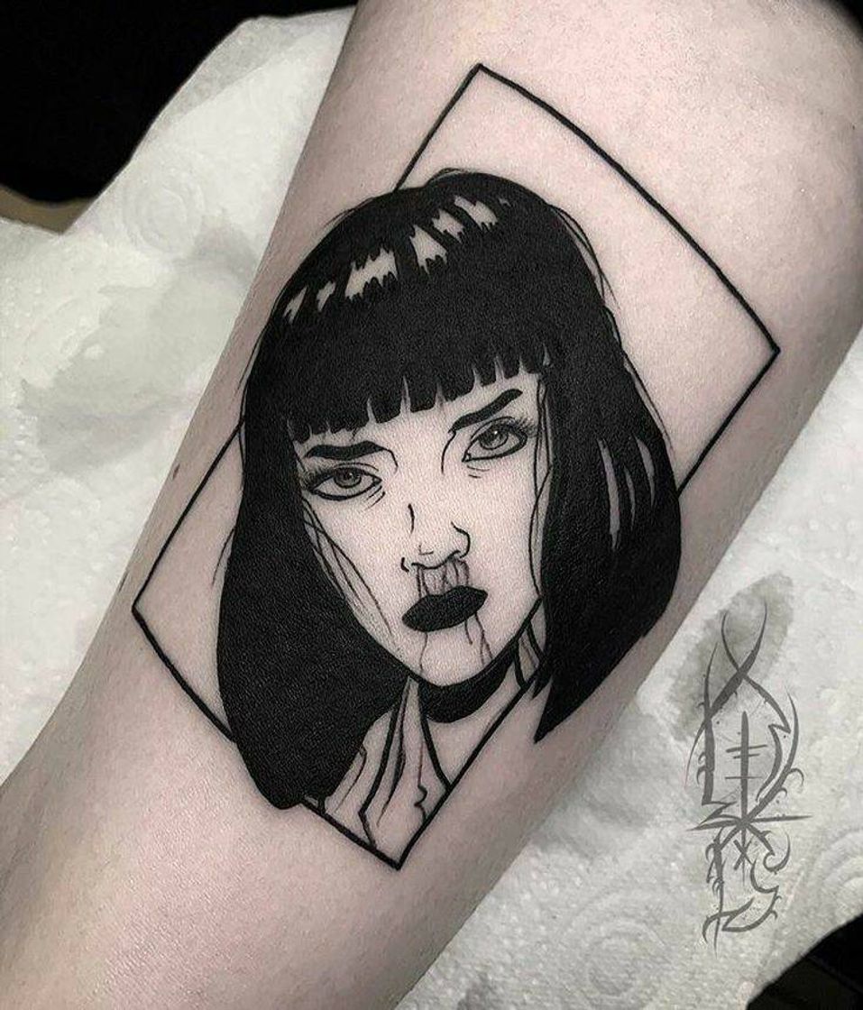 Social Mía wallace tattoo 