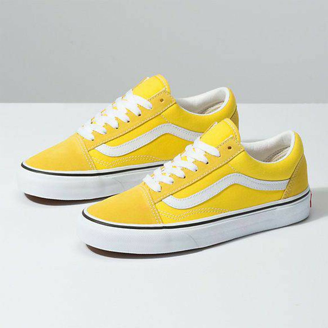 Social Old skool platform yellow