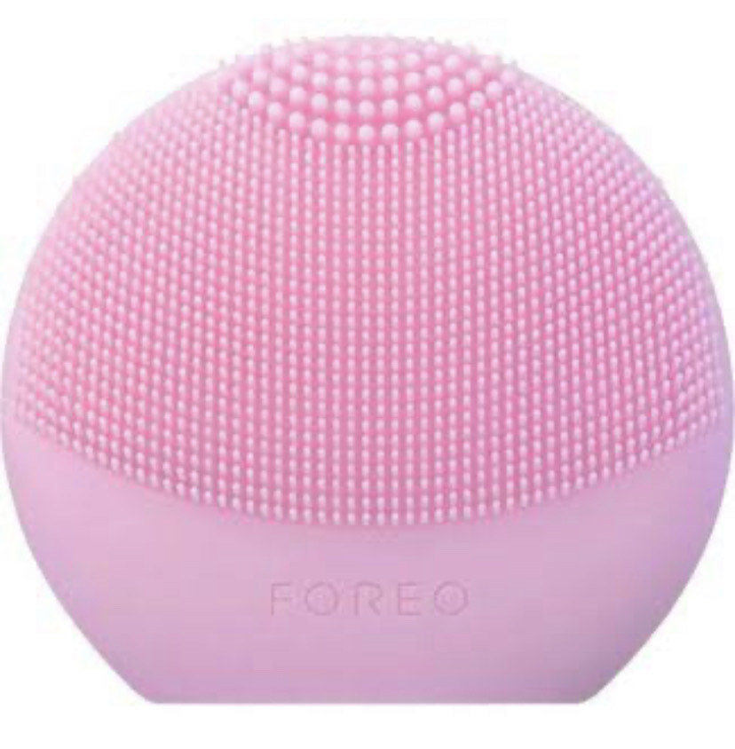 Moda FOREO l Feel amazing with our skincare and oral care devices