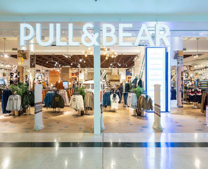 Place Pull & Bear