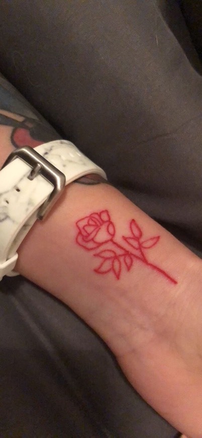 tatto red flower 