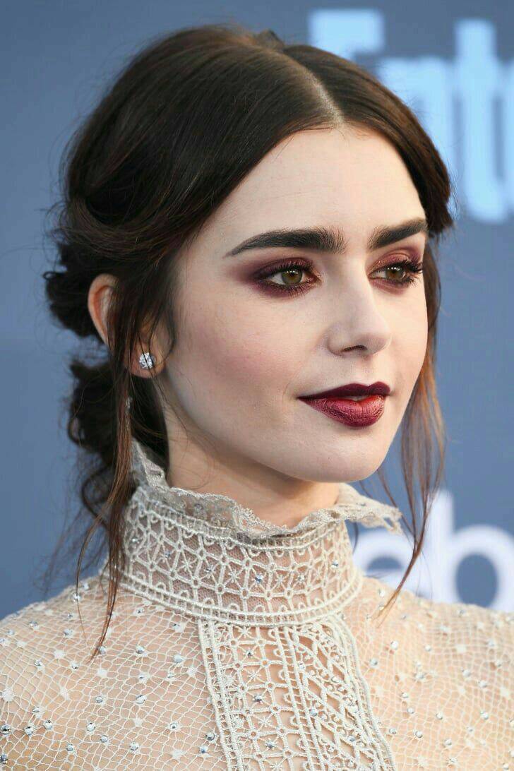 Moda Lily Collins