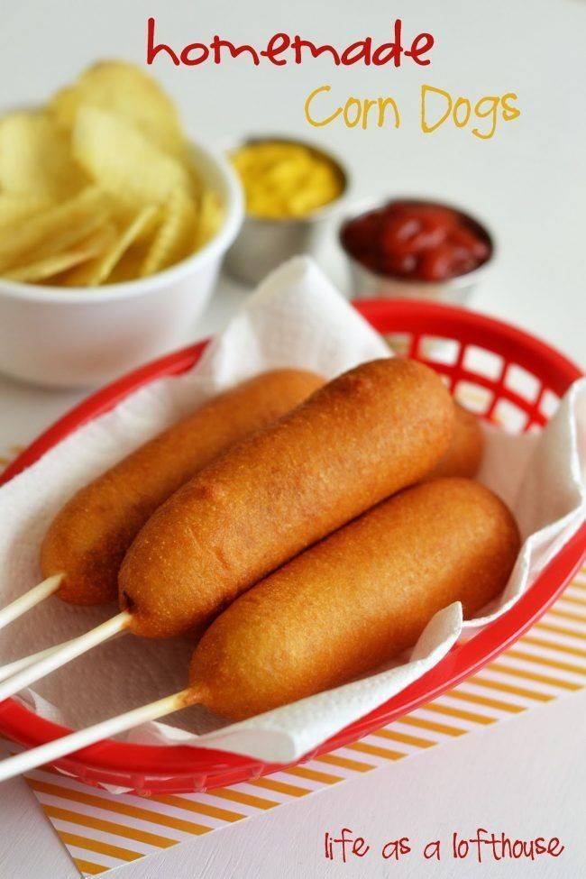 Moda Corn Dog – Salsicha empanada com farinha de milho