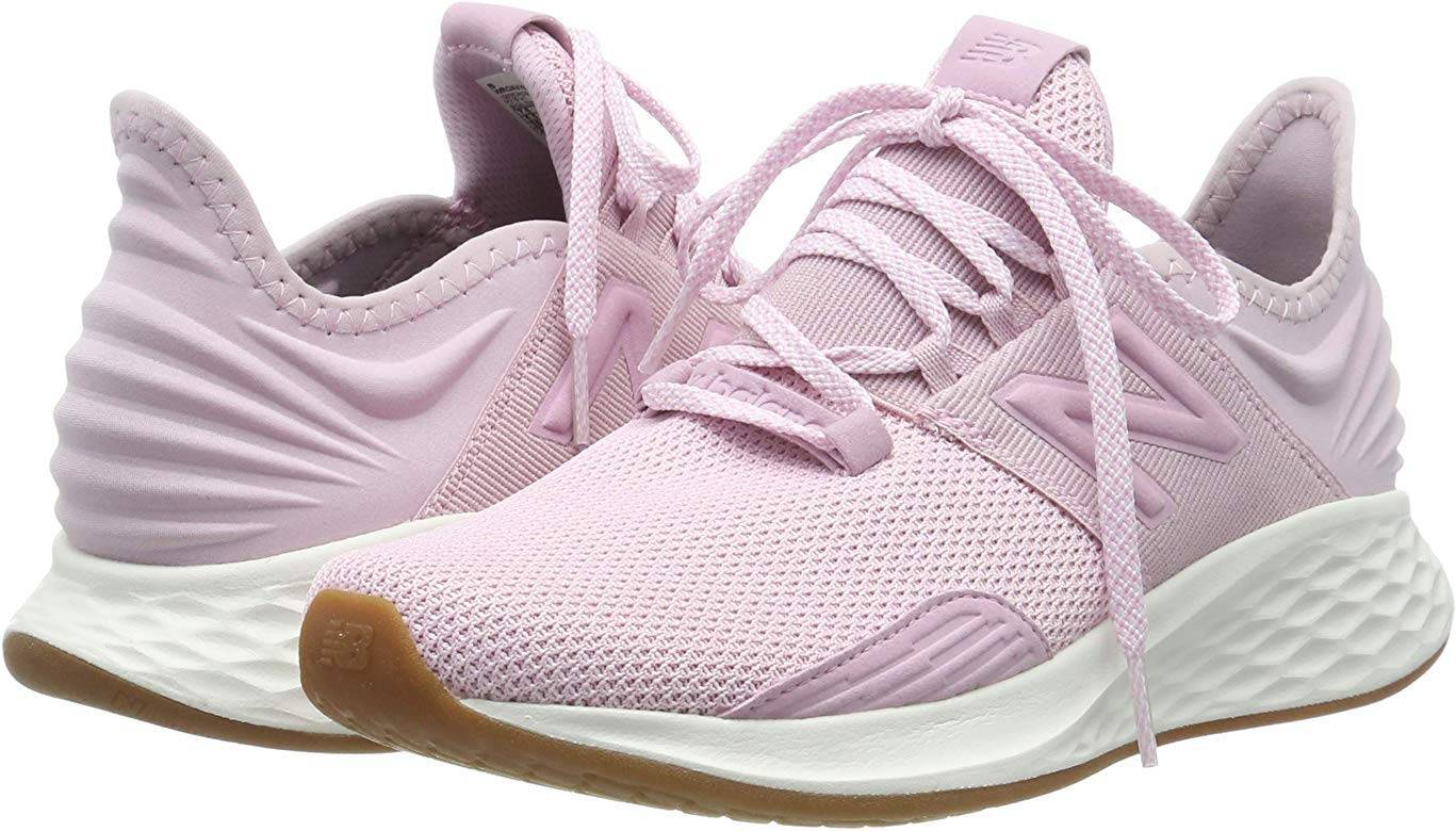 Moda New Balance Fresh Foam Roav, tênis de corrida para mulher

