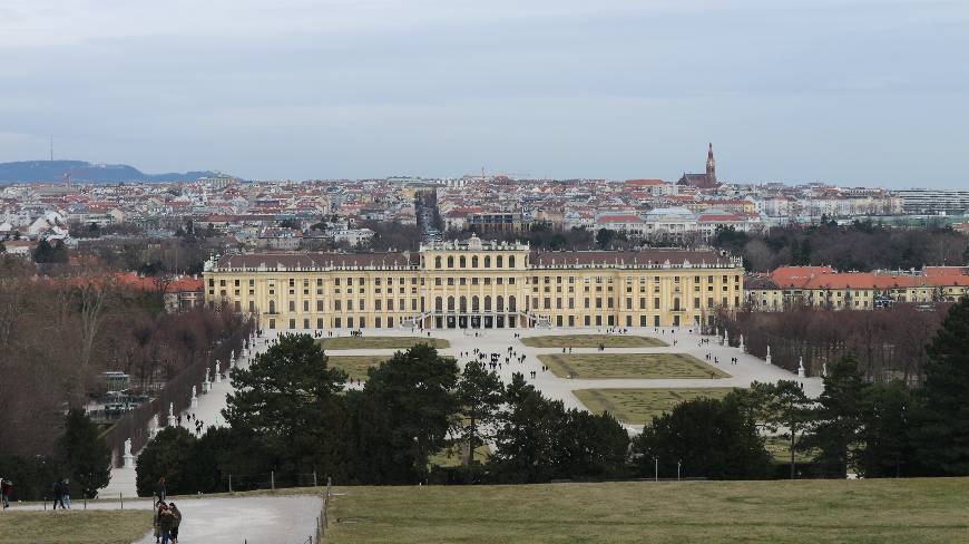 Place Schönbrunn Palace