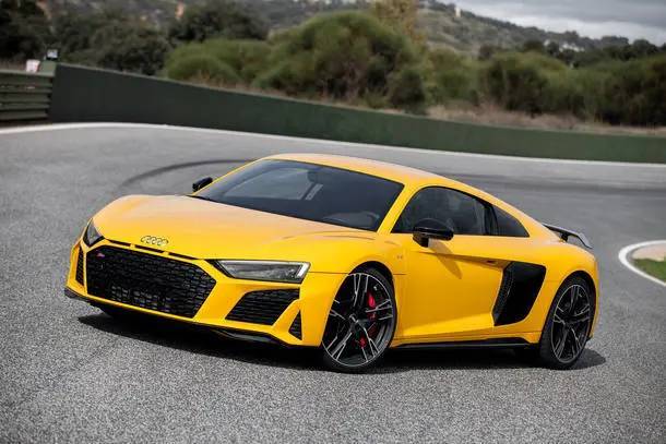 Audi R8