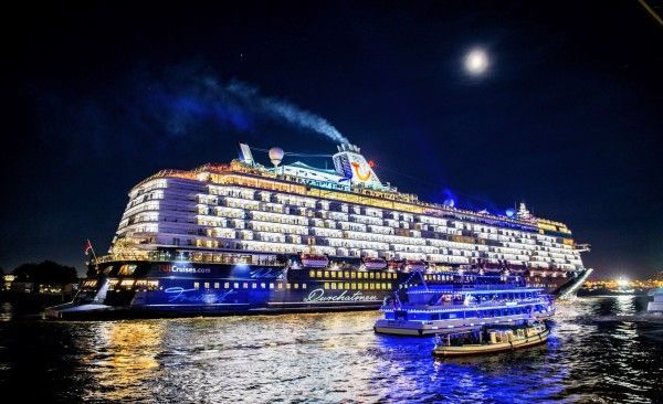 Mein Schiff 6