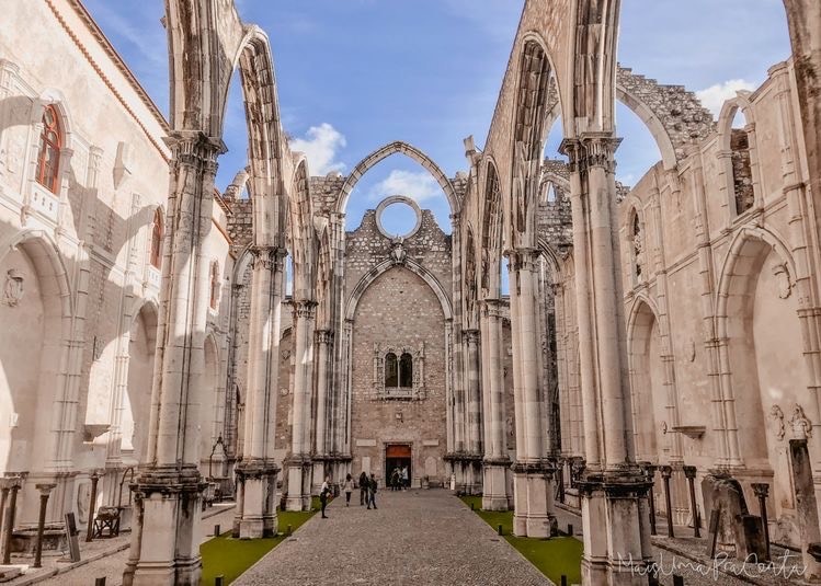 Place Convento do Carmo