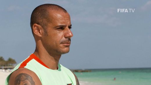 Futebol de Praia: golaço de Madjer! - YouTube