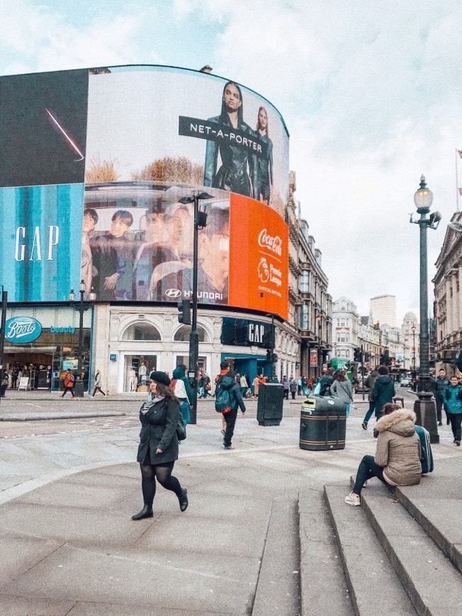 Lugar Piccadilly Circus